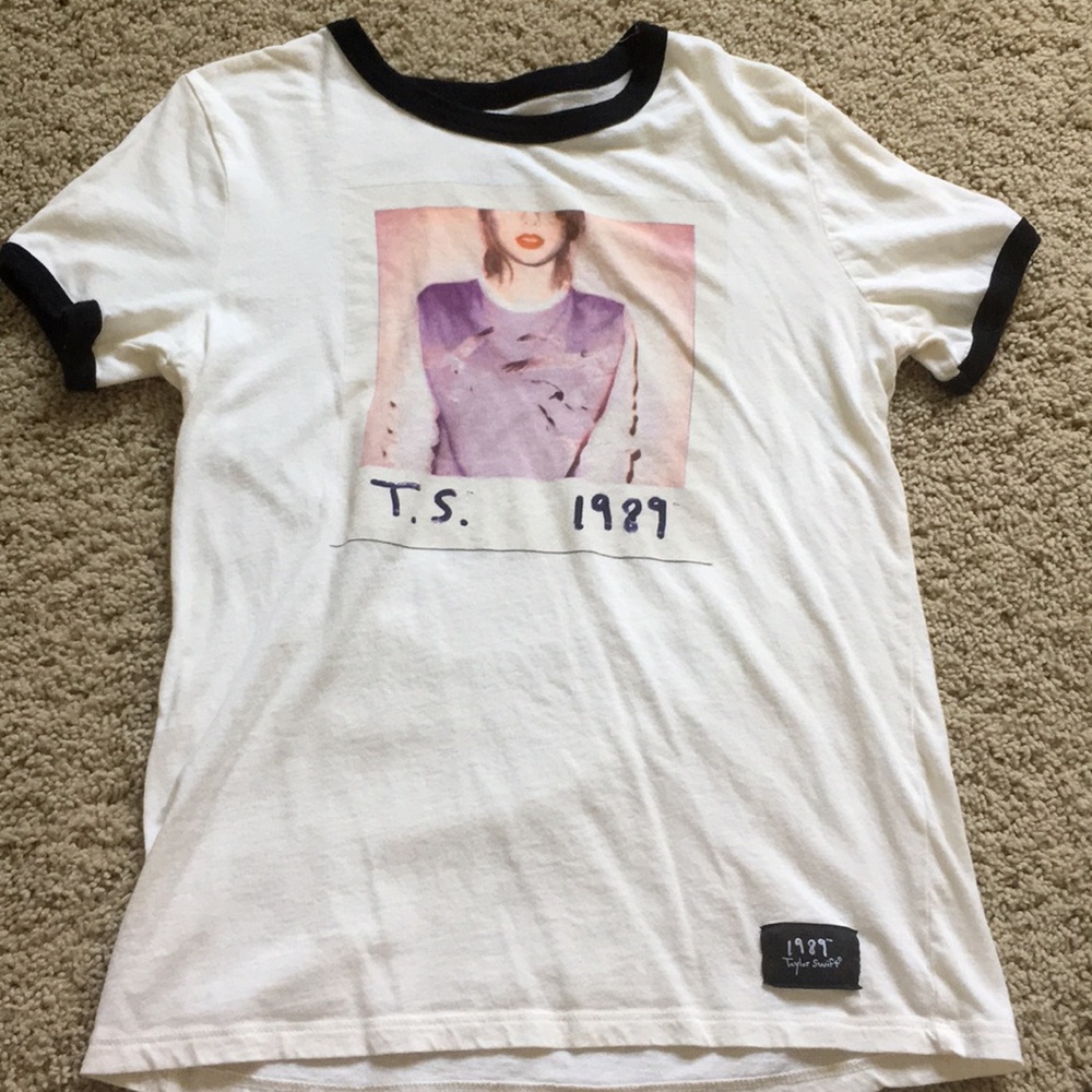 Taylor Swift 1989 World Tour Ringer Tee